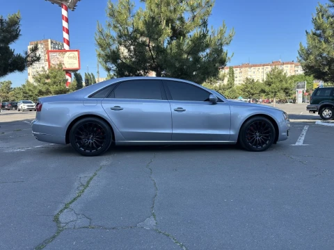 Audi A8 2015
