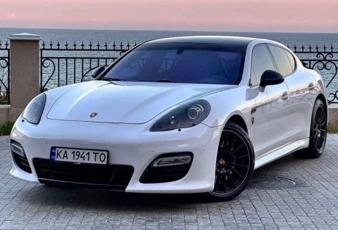 Porsche Panamera 2011
