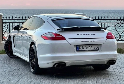 Porsche Panamera 2011