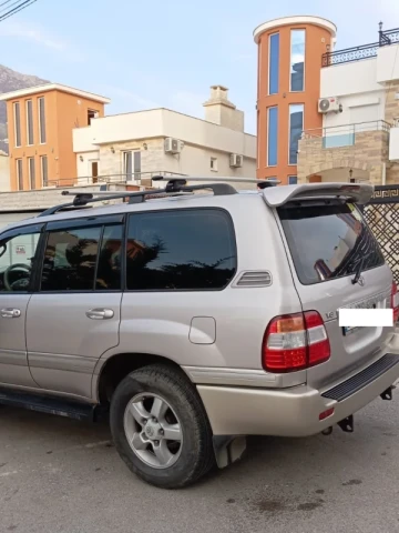 Toyota Land Cruiser 2003